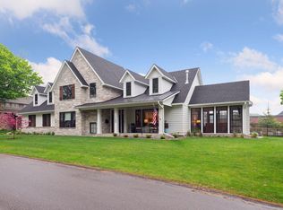 120 Benton Ave, Wayzata, MN 55391