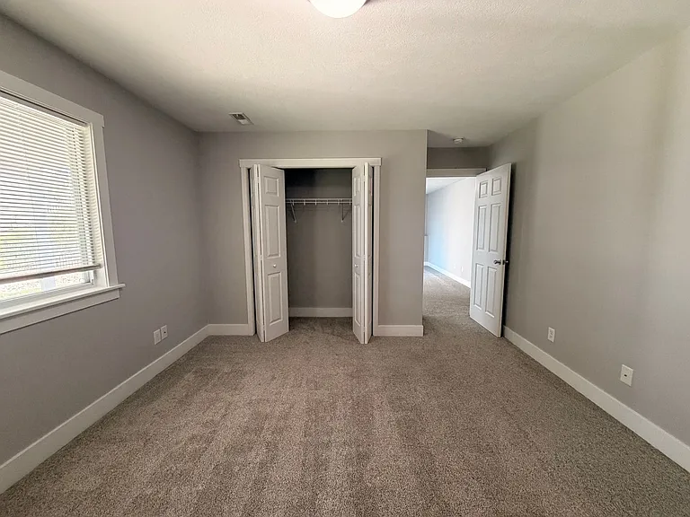 1627 Hamlet Dr SE — Photo 33