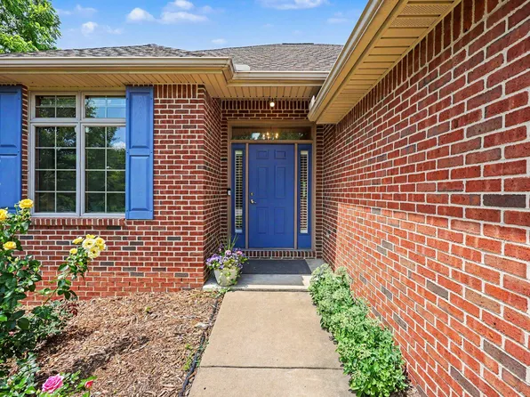 3986 Arcadia Dr, Ann Arbor, MI 48108