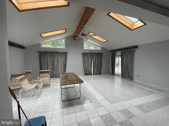 4th image of 12409 Canfield Ln