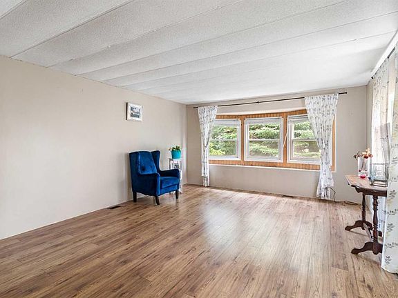 4th image of 2104 SW 23rd Ave