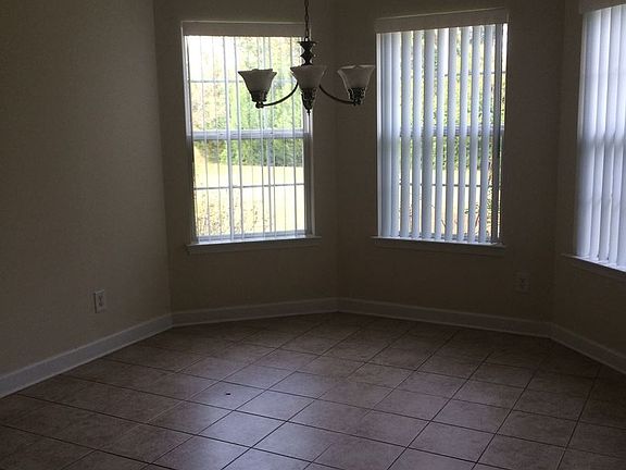 5th image of 160 Westville Dr