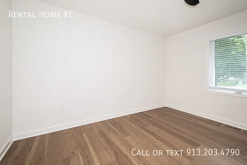 8400 W 93rd St — Photo 21