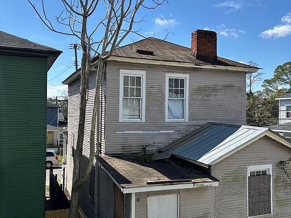 4th image of 718 W 38th St