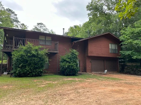 387 Jarrell Hogg Rd, West Point, GA 31833