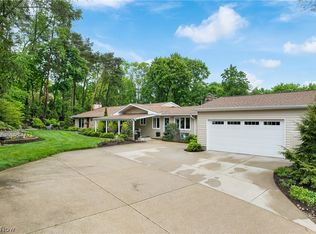 10661 Kent Ave NE, Hartville, OH 44632