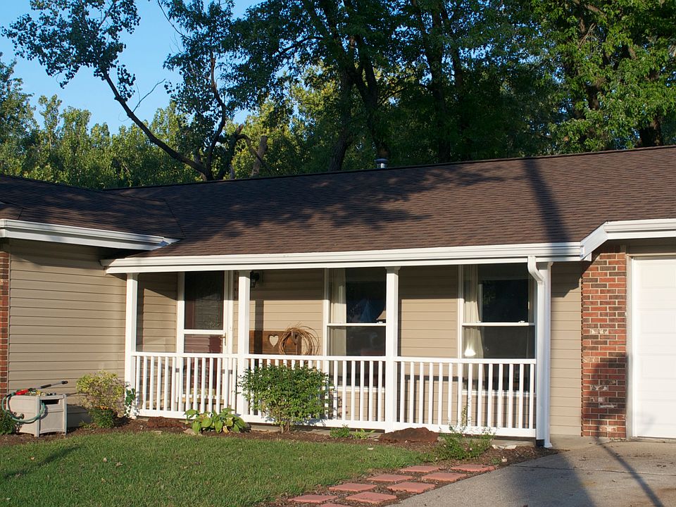 1st image of 52 Concord Dr