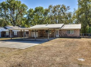 1211 E Frankfort Ave, Muskogee, OK 74403