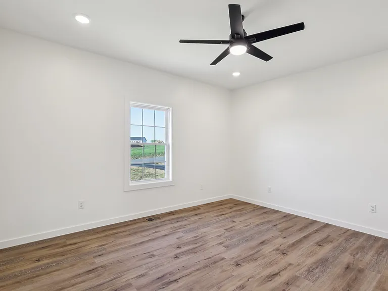 64 Amos Cir — Photo 10