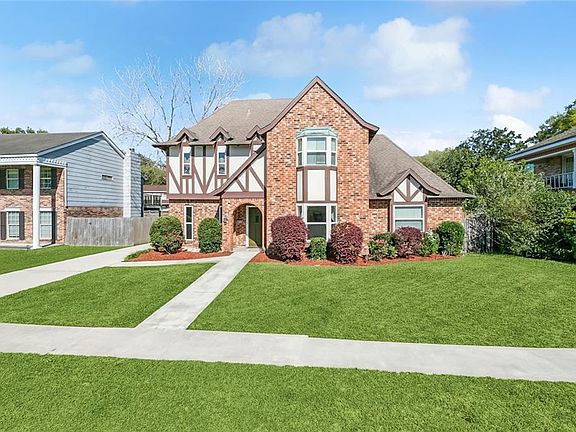 2nd image of 4037 S Pin Oak Ave