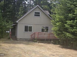 261 Fay Ln, Wolf Creek, OR 97497