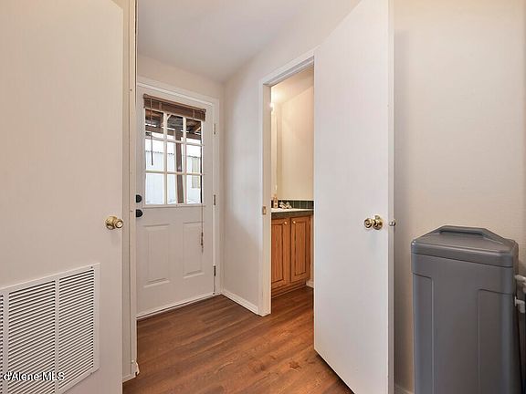 5th image of 2920 N Julia St