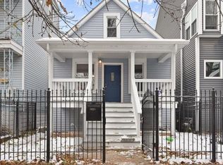 3028 N Gresham Ave, Chicago, IL 60618