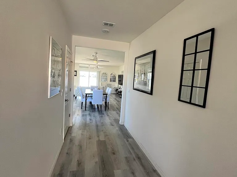 976 Trinity St — Photo 16