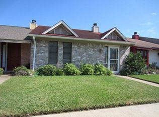 204 Versailles St, Victoria, TX 77904