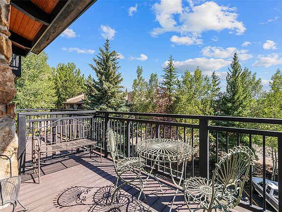 2nd image of 2322 Apres Ski Way UNIT 37