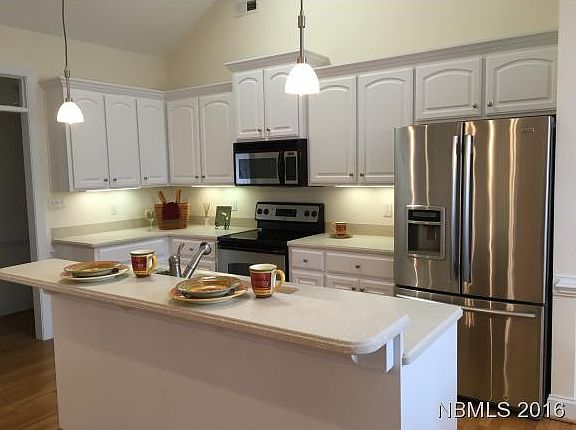 3rd image of 1018 Barkentine Dr