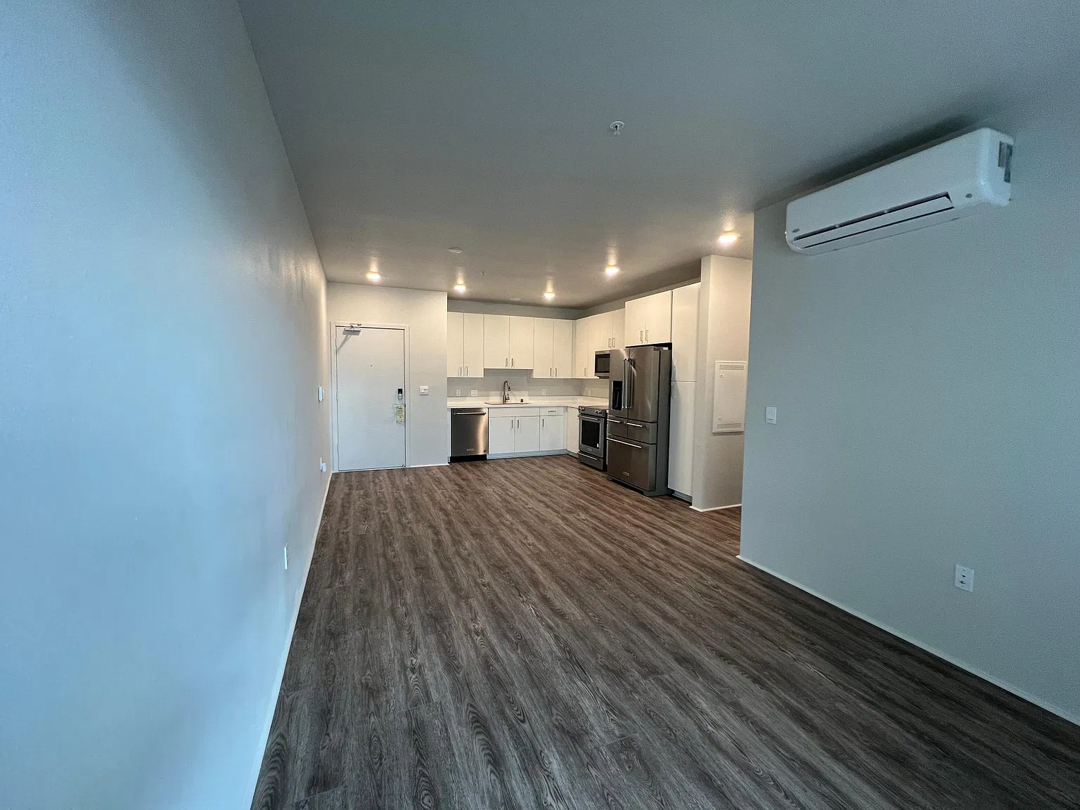 1 bed, 669 sqft, $2,500 — Photo 2