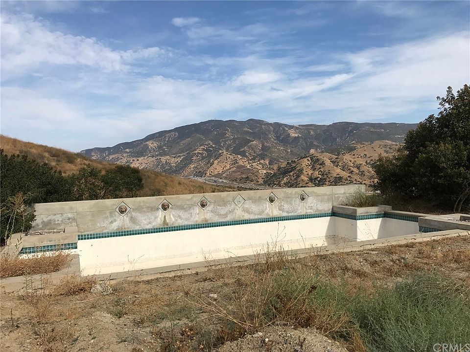 1st image of 27995 Alpine Ln