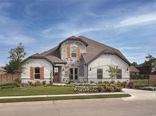 810 Comal Dr, Mansfield, TX 76063