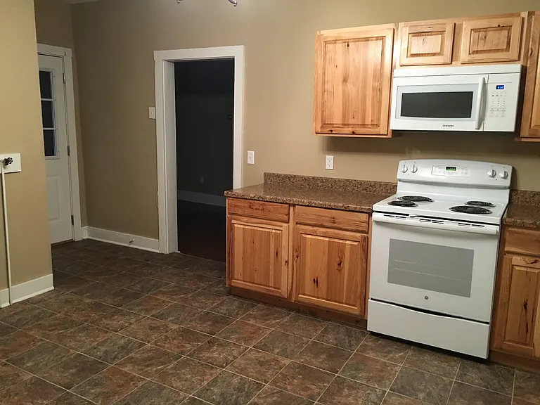 32 Saint Anthony St #32 — Photo 2