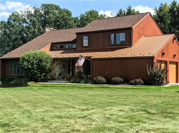 1218 Springer Rd E, Scottdale, PA 15683