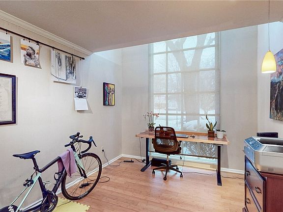 5th image of 1925 Reeds Court Trl