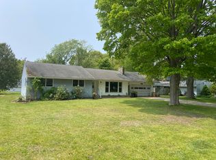 4871 Wickham Dr, Norton Shores, MI 49441