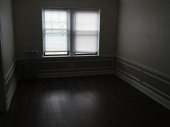 5th image of 5301 N Ashland Ave APT L4