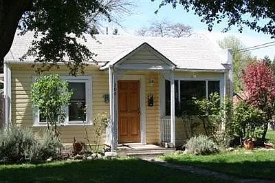 304 Ashland Ave photo 1