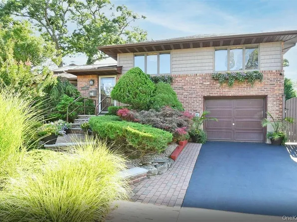 1603 Anita Lane, Seaford, NY 11783