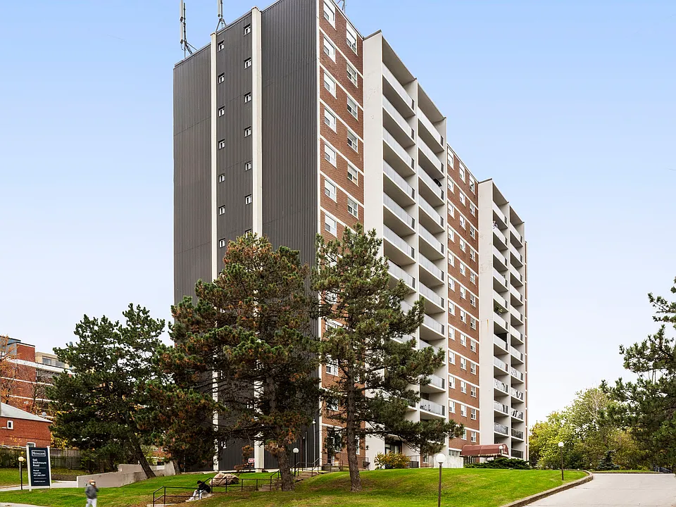 560 Birchmount Rd