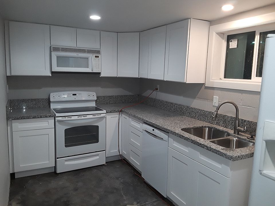 1st image of 938 S Church Ave