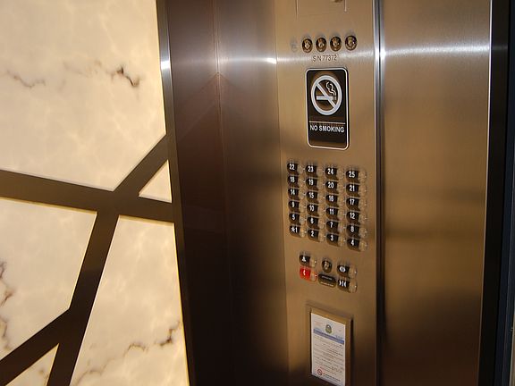 3rd image of 17301 Biscayne Blvd APT 1908