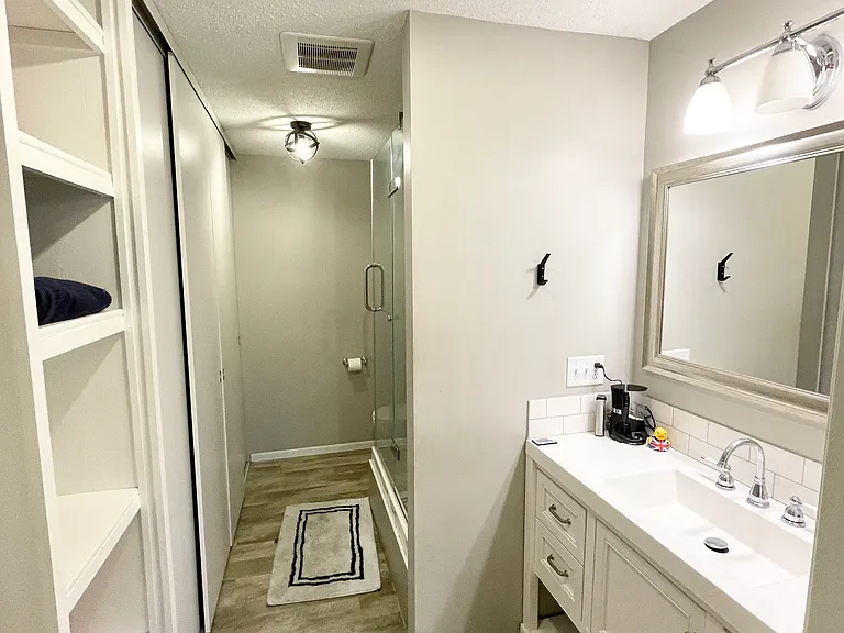 2800 Hillsboro Ave N #115 — Photo 7