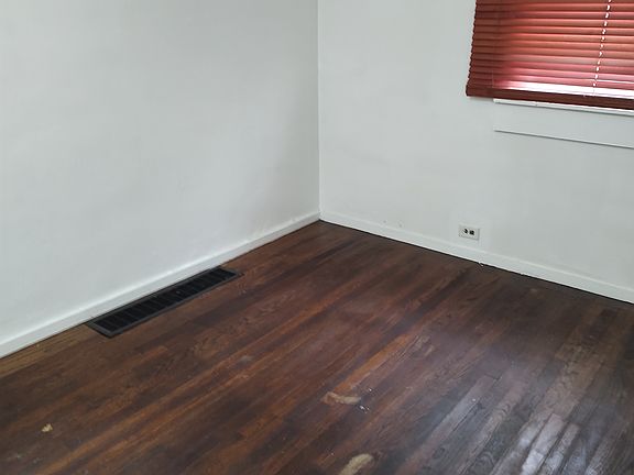 3rd image of 1513 Huey St