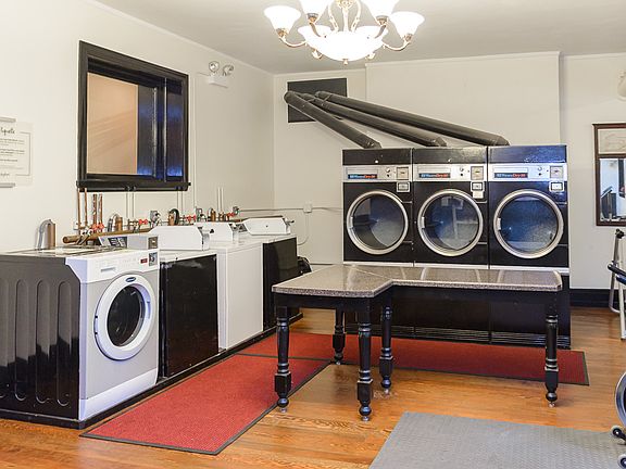 5th image of 5801 N Kenmore Ave #1A