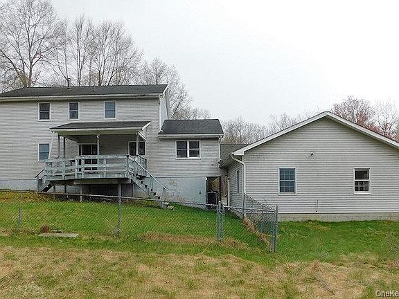 3rd image of 83 Hunt Road