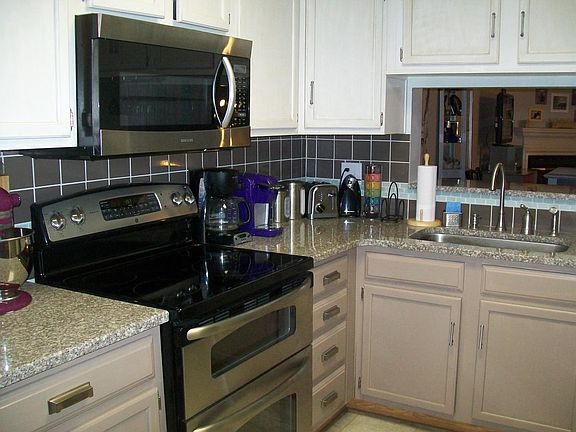 Other side of Kitchen