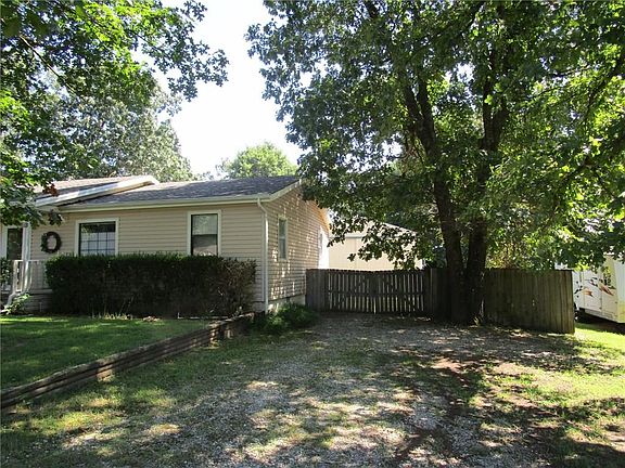 4th image of 14147 Dogwood Dr #2161