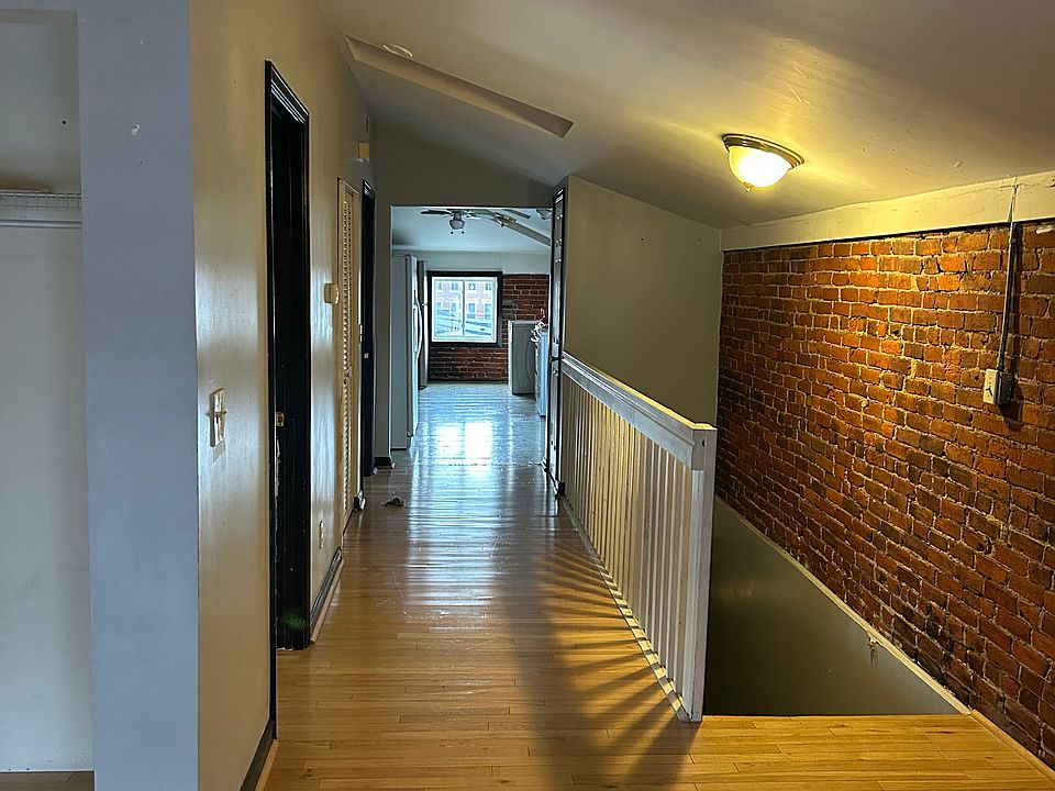 1st image of 819 Lampton St #4