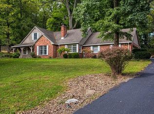 3990 Wood Castle Rd, Evansville, IN 47711