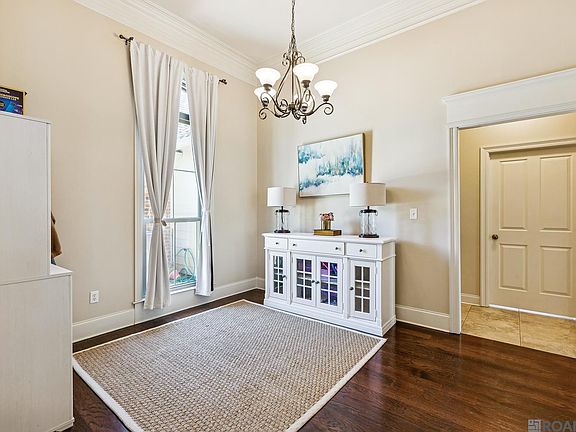 3rd image of 8910 Glenfield Dr