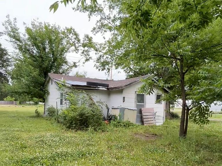 Listing photo 4