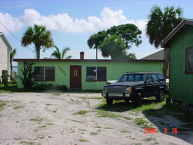 2nd image of 2201 Pineapple Ave