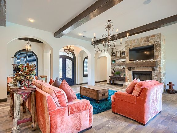 4th image of 35 Castle Oaks Dr