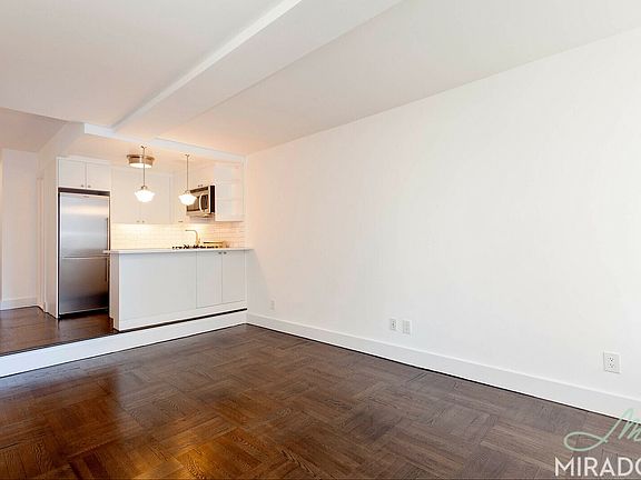3rd image of 255 W 14th St APT 4D