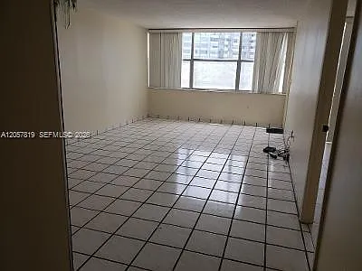 1300 NE Miami Gardens Dr #419E — Photo 4