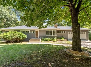 13540 Wentworth Trl, Minnetonka, MN 55305