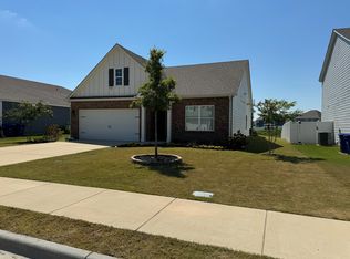 1024 Flyway View Ln, Alabaster, AL 35007